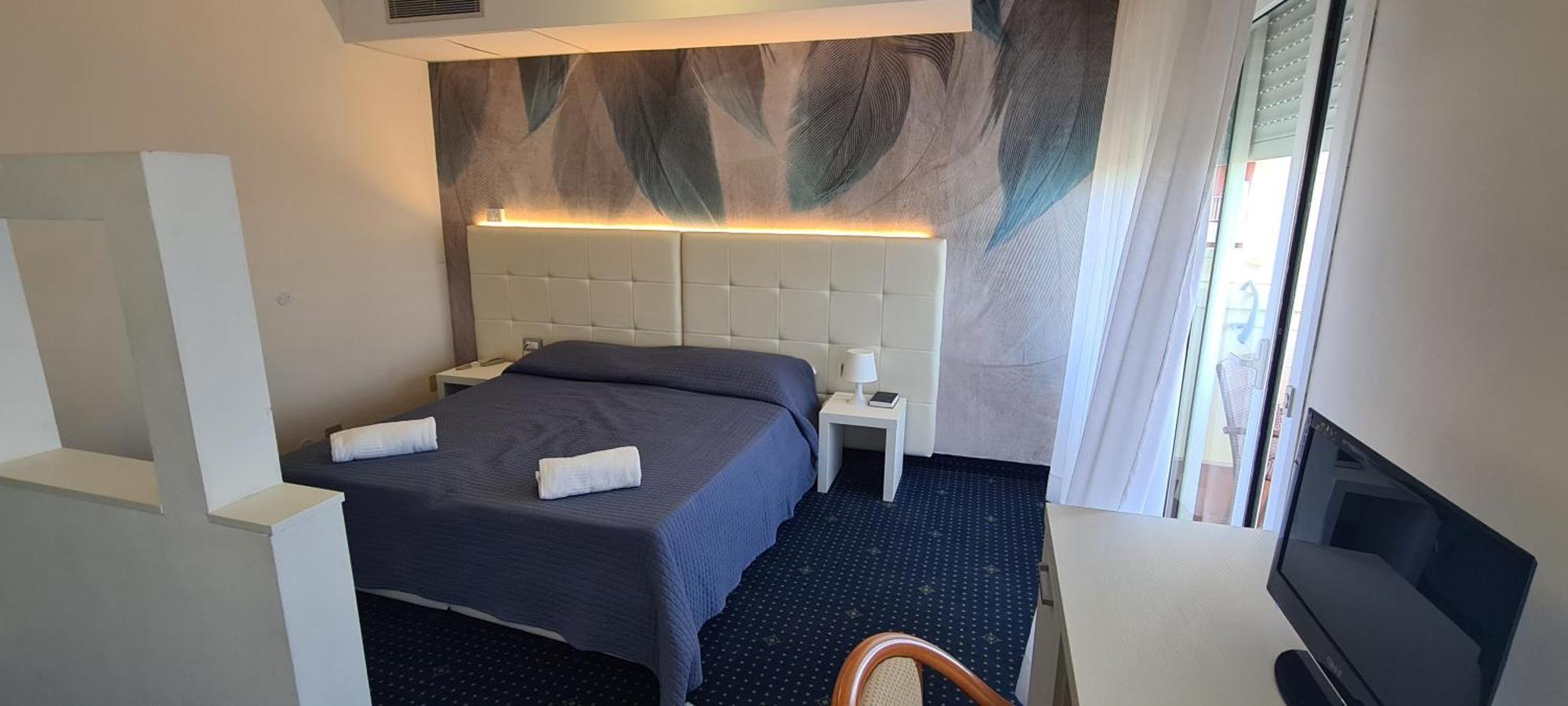 Hotel Eros Lignano Sabbiadoro Buitenkant foto